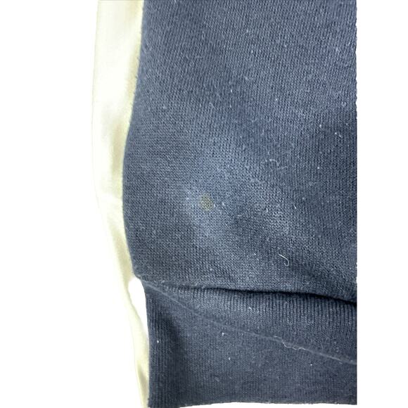 Vintage Wolf Sweatshirt Timber Wolf Blue Graphic Men’s Size Large *Stain* - Picture 4 of 4